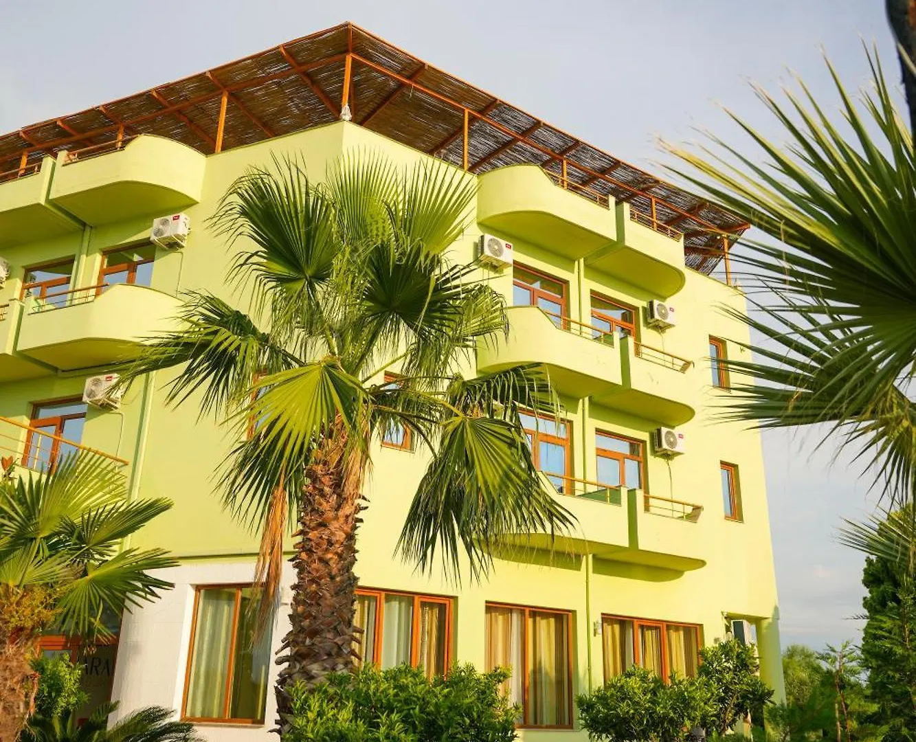 Hotel Paradise Laguna Vain Lezhë