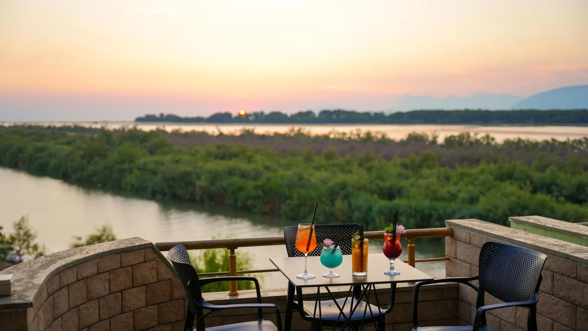 Hotel Paradise Laguna Vain Lezhë