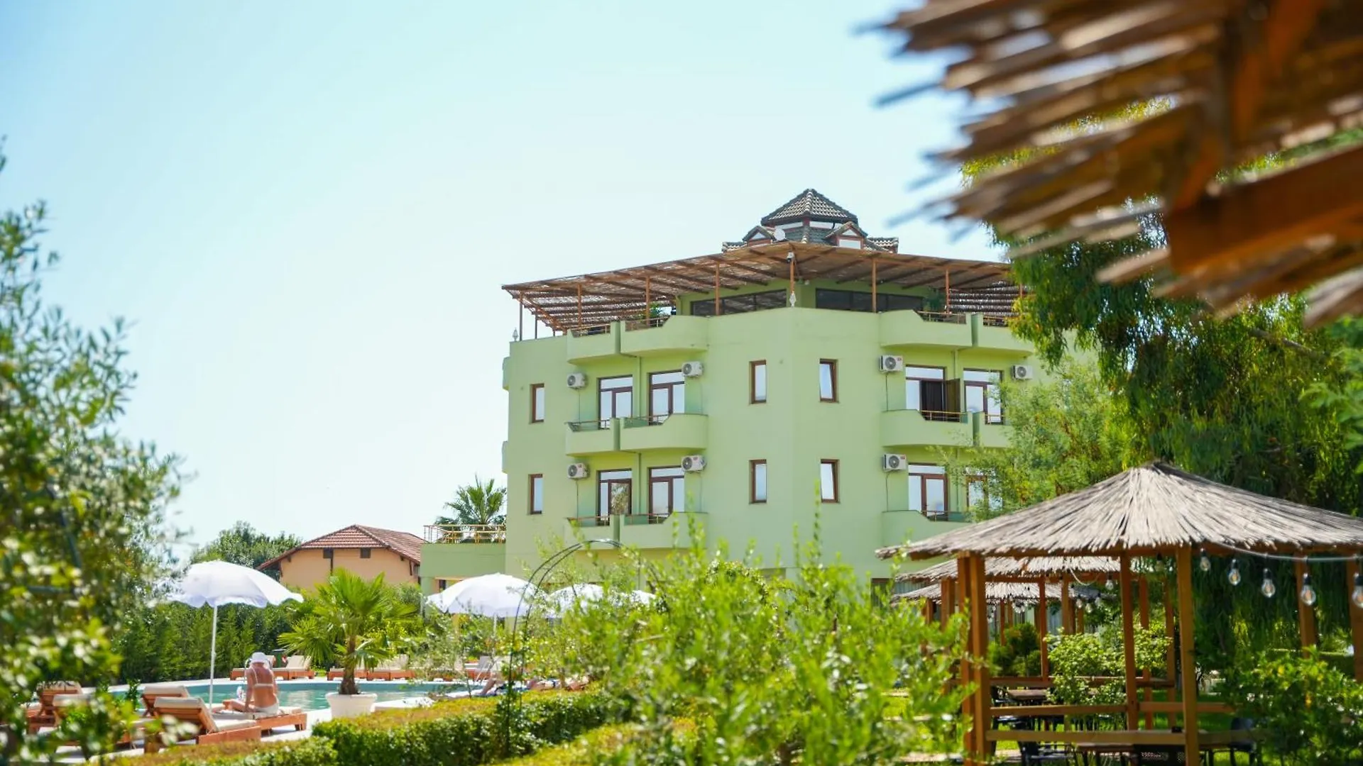 PARADISE Laguna Vain Lezhë Hotel