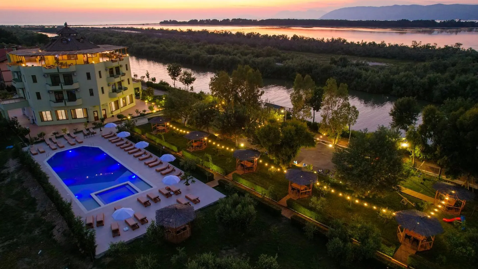 PARADISE Laguna Vain Lezhë Hotel