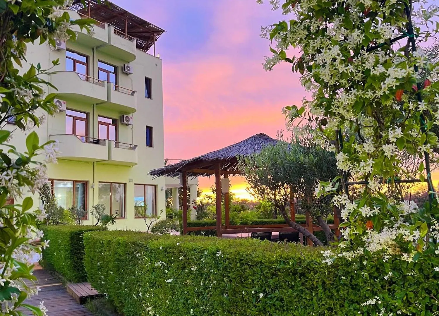 Hotell Paradise Laguna Vain Lezhë
